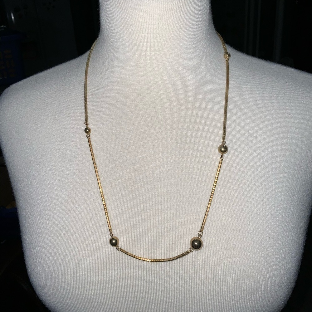 Avon Jewelry, Gold Plated Ball Station 26” Classic 1980 Necklace In Box